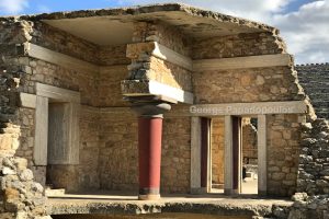 Knossos Minoan Column